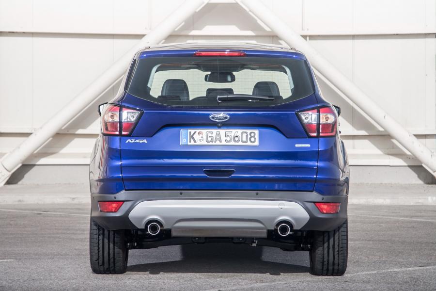  Ford Kuga Titanium 2016 года  (фото 8 из 28)